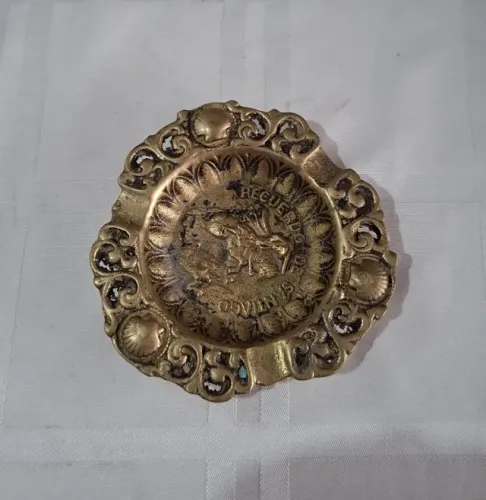 Cinzeiro antigo em bronze lembrança de Santiago
