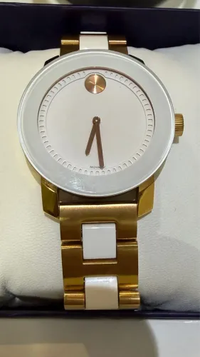  Relógio Suíço Movado Bold