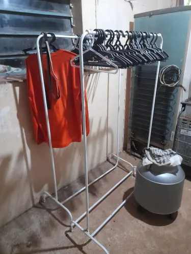 Arara para pendurar roupas 