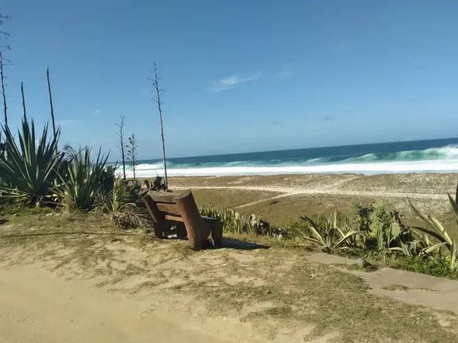 ÓTIMO TERRENO NA QUADRA DA PRAIA DO VARGAS - Praia Sêca - Araruama - RJ