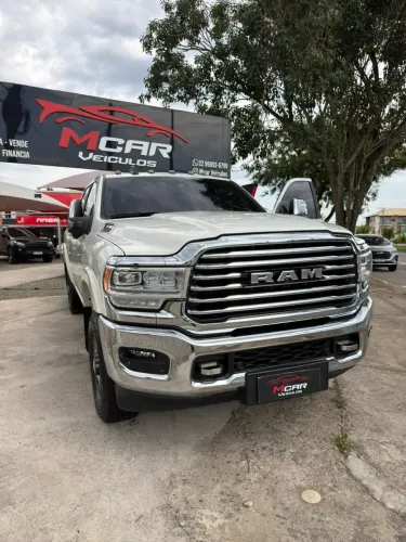 Ram 3500 Limited Longhorn 6.7 TB CD Diesel 2024