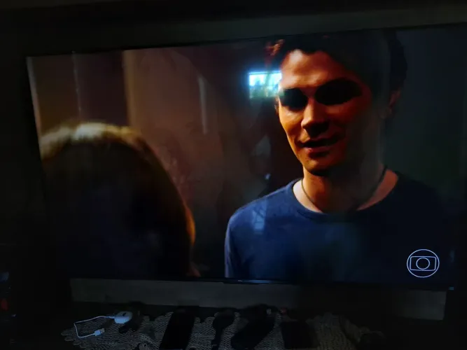 Vendo TV TCL GOOGLE TV 55 POLEGADAS POUCO USADA 
