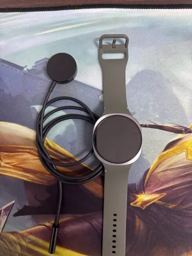 Galaxy watch 8 - LTE + wifi