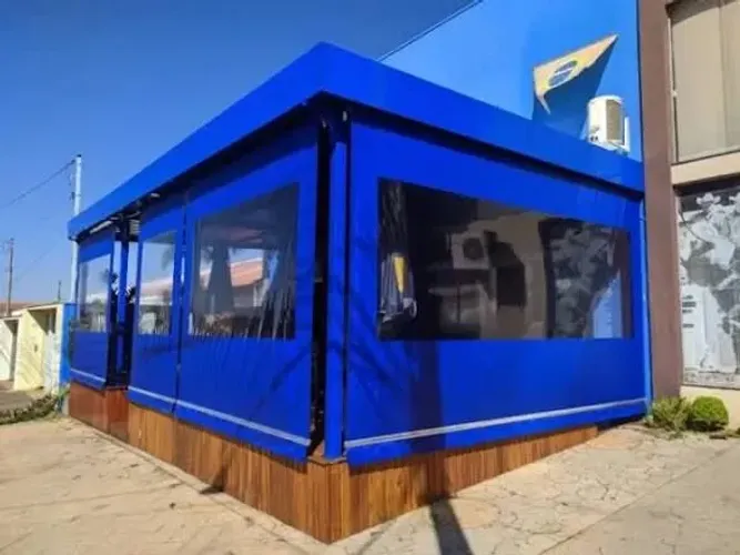 Toldo Retrátil com Visor 