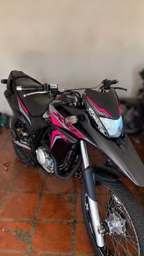 Vendo xre 300 2014 sem nada pra fazer