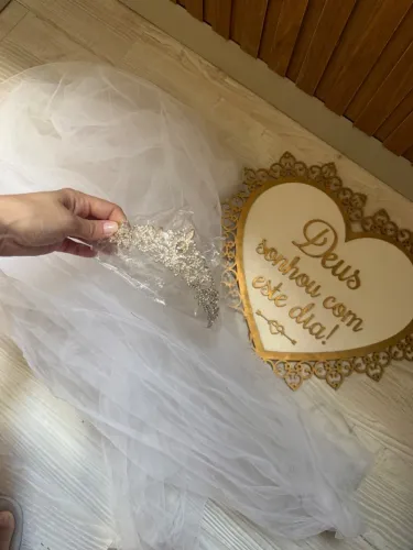 Kit noiva (véu 1,8m, tiara princesa cravejada e plaquinha)