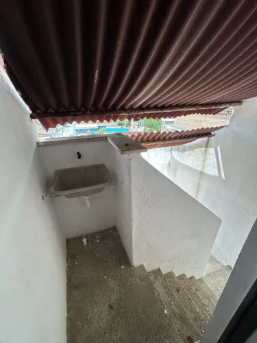 Casa de dois pavimentos para locação