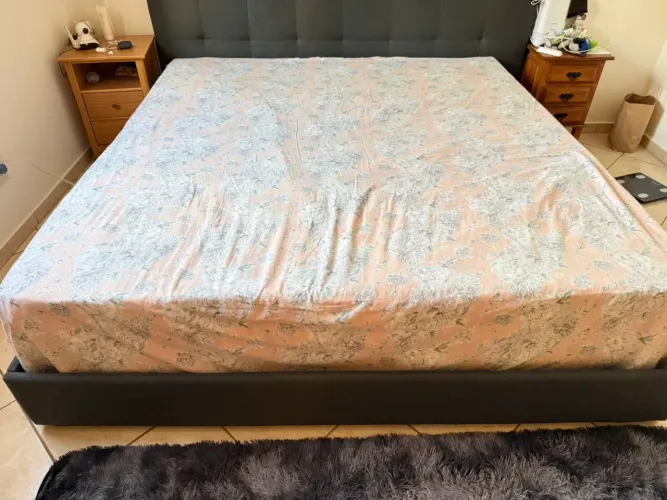 Colchão  King e box 