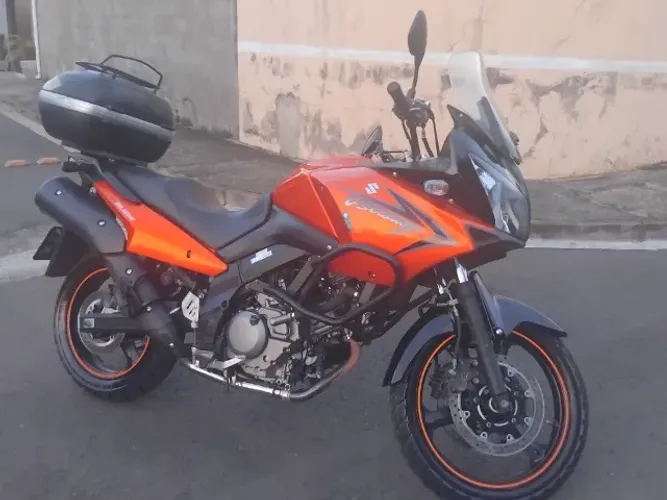 Suzuki V-STROM 650 cc 2011