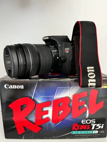 Canon T5i + lente 18-135
