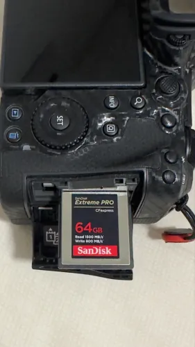CF express 64gb tipo ( B ) Sandisk novo