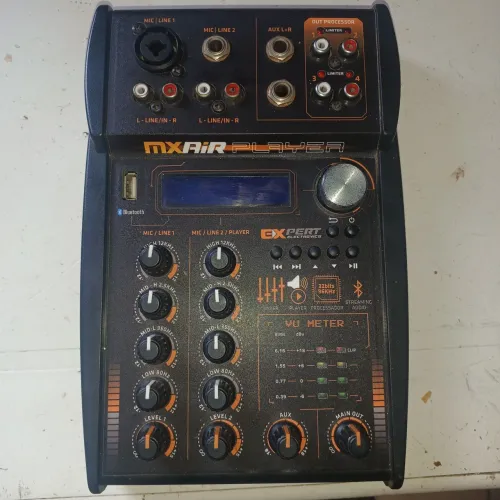 Mesa de som com processador mxair player