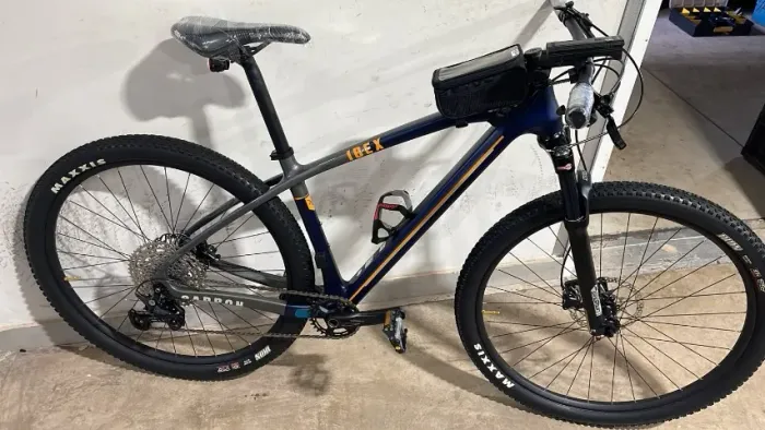 Bicicleta Caloi Carbon Ibex 19/G