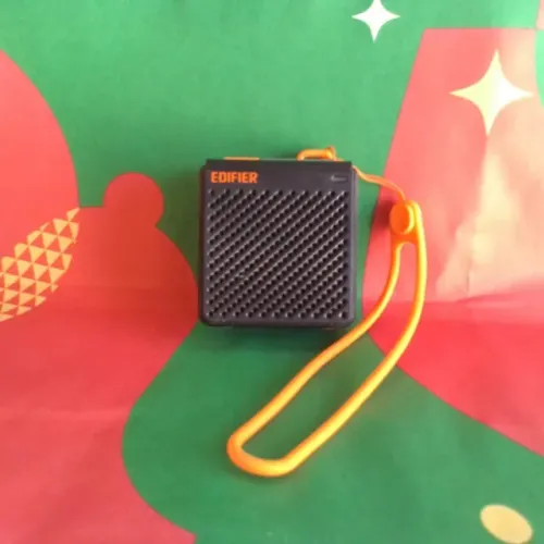 Caixinha de Som Portatil Edifier Mp 85 Blutooth Preto e Laranja