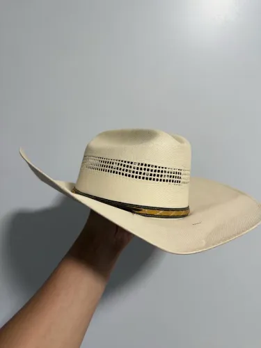 Chapéu Dallas tamanho 20 usado