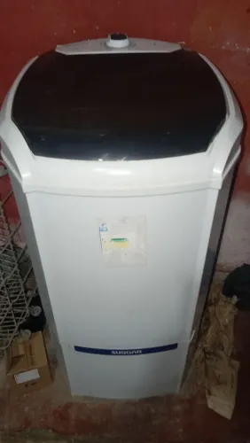 Tanquinho de lavar roupa