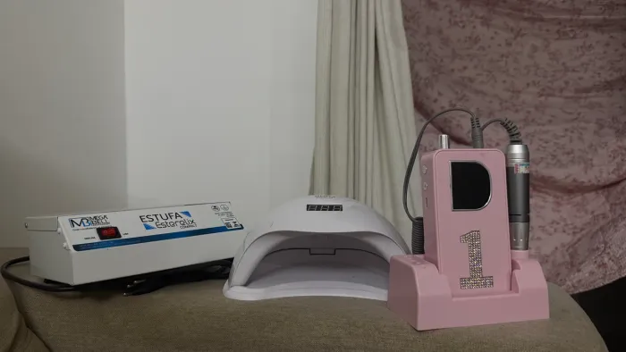 Estufa, cabine UV, lixa
