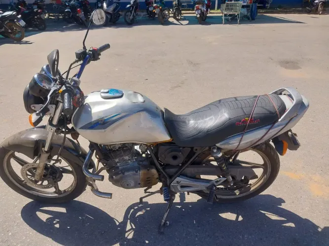 Suzuki 125c 2010 , Em dias