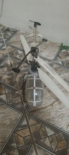 2 Helicópteros de controle no estado sem controle