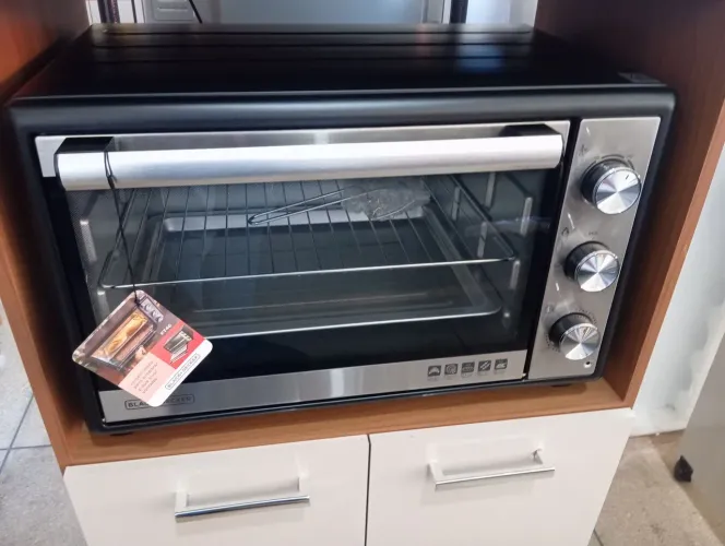 Forno elétrico Black e Decker 46 LT novo