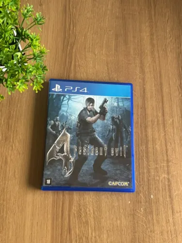 Resident evil 4 ps4 *Impecável* entrega olx ou retirada | Ipanema - RJ |
