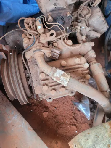 Vendo Compreensor de ar-condicionado.