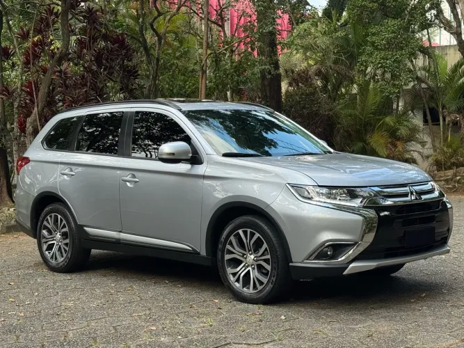 Mitsubishi Outlander 2.0 16V 160cv Aut. 2016