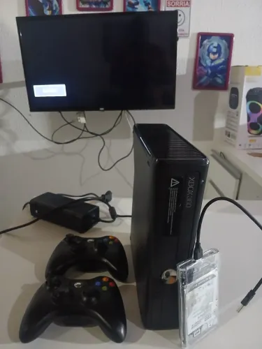 Xbox 360 2 controles desbloqueado com hd