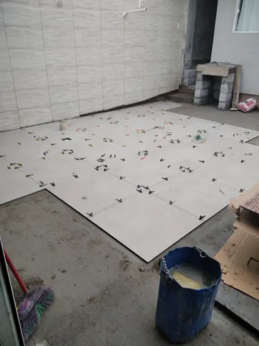 Colocação de porcelanato e faço cubas e bancadas de cozinha