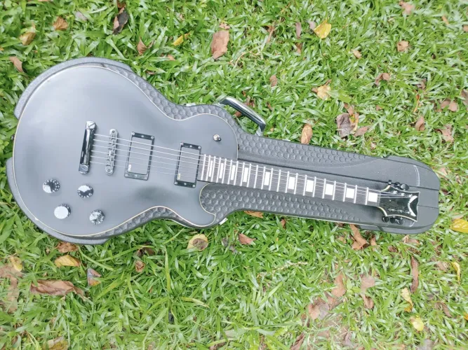Guitarra dean stealth