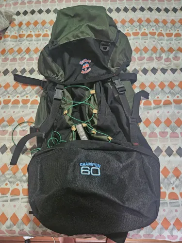 Mochila trilhas e rumos Crampon 60, excelente estudo, pouquíssimo uso.