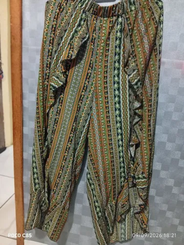 Calça pantalona