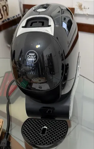 Cafeteira Neo Nescafé Dolce Gusto Café Expresso Preta