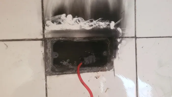 ELETRICISTA PROFISSIONAL