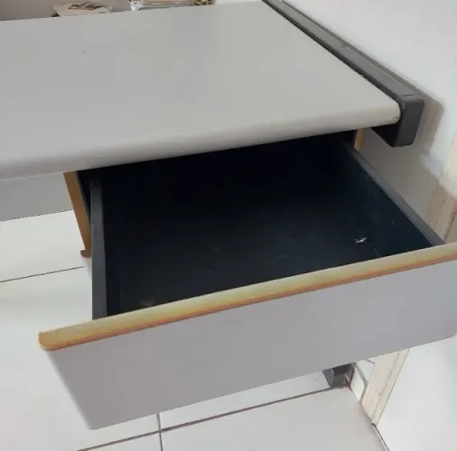 Vendo Mesa de Escritório - R$ 100,00