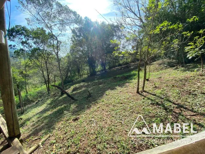 Terreno com uma Natureza Exuberante no Bairro Encantada em Garopaba/SC