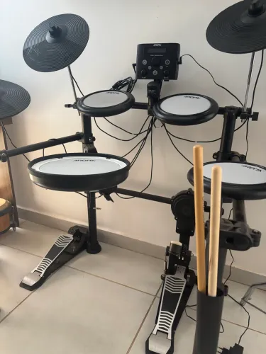Bateria eletrônica aroma tdx21 + caixa JBL Max 10