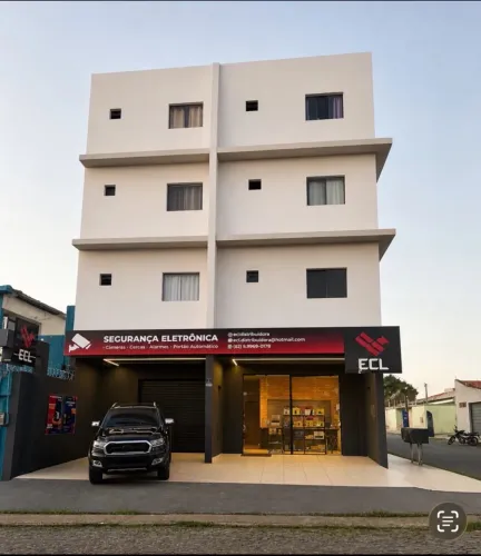 Alugo sala térrea já com ar e energia inclusos
