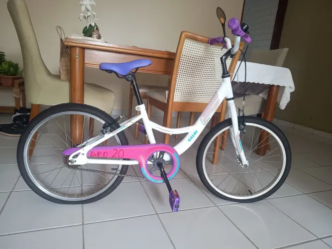 Bicicleta Caloi Ceci aro 20 