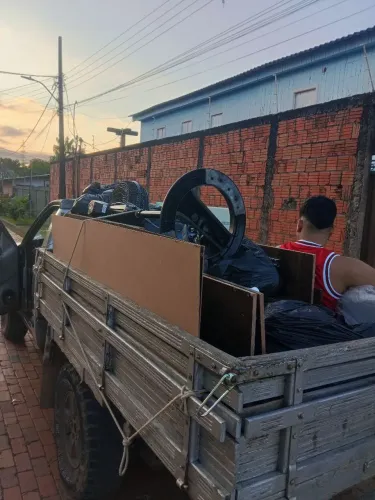 Frete e mudanças pequenas.atendemos em qualquer balde rio branco 