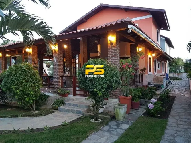 Casa com 3 dormitórios à venda, 210 m² por R$ 1.500.000,00 - Sítio Bebedouro - Bananeiras/