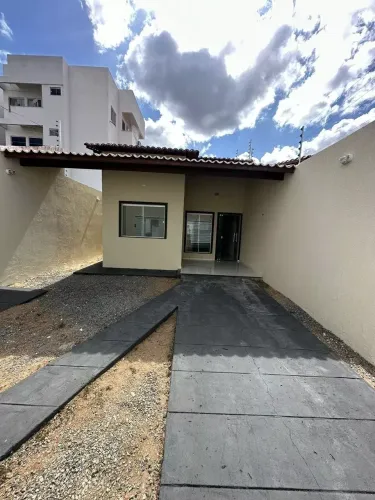 Casa com 2 Quarto(s) e 2 banheiro(s) para Alugar, 175 m² por R$ 1600 / Mês