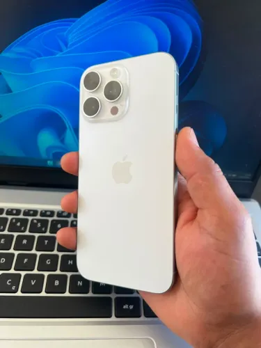 iPhone 16 Pro Max 256Gb impecável Caixa e Cabo