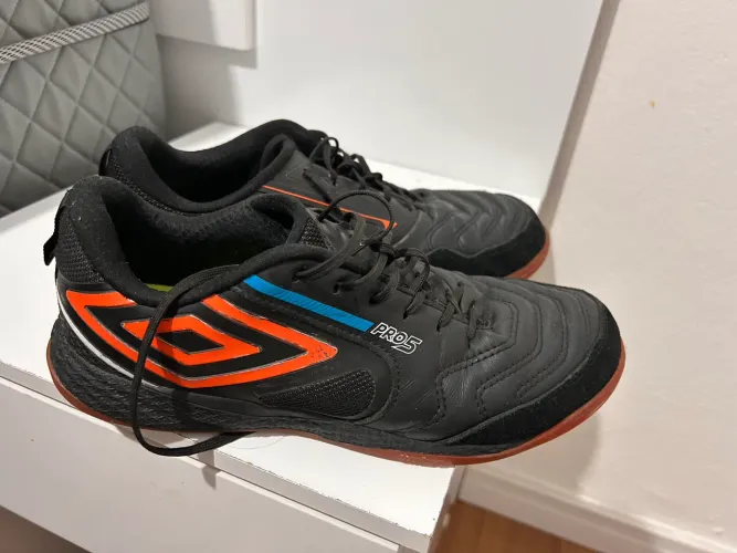Tênis futsal Umbro Pro 5 Bump