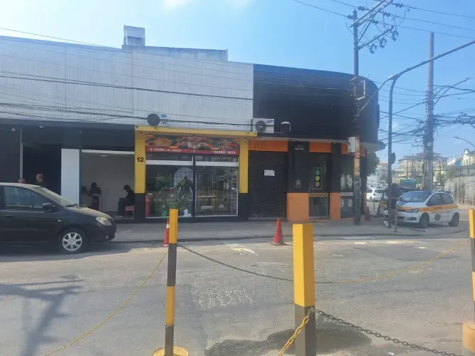 Galeria para aluguel tem 9 metros quadrados em Sampaio - Rio de Janeiro - RJ