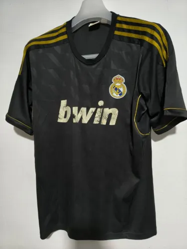 Camisa do Real Madrid da cor preta