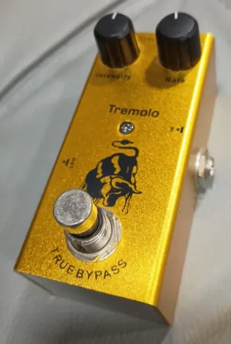 Pedal Tremolo Mini Guitarra