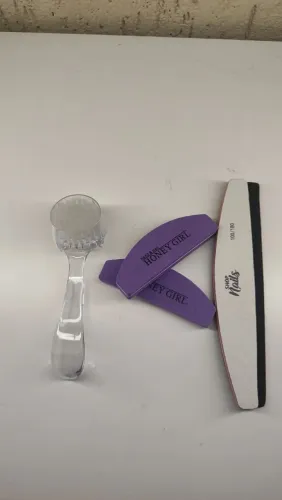 Kit de Lixas e Escovas para Unhas