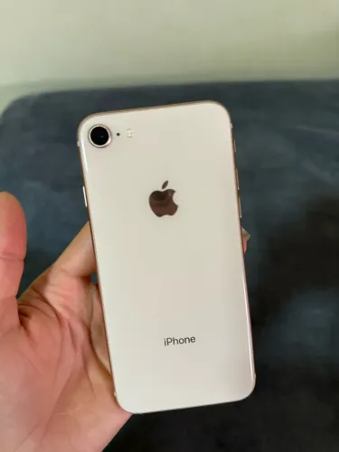 iPhone 8