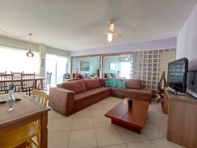 Apartamento para Locação Anual nas Astúrias | QVista Inteligência Imobiliária Guarujá